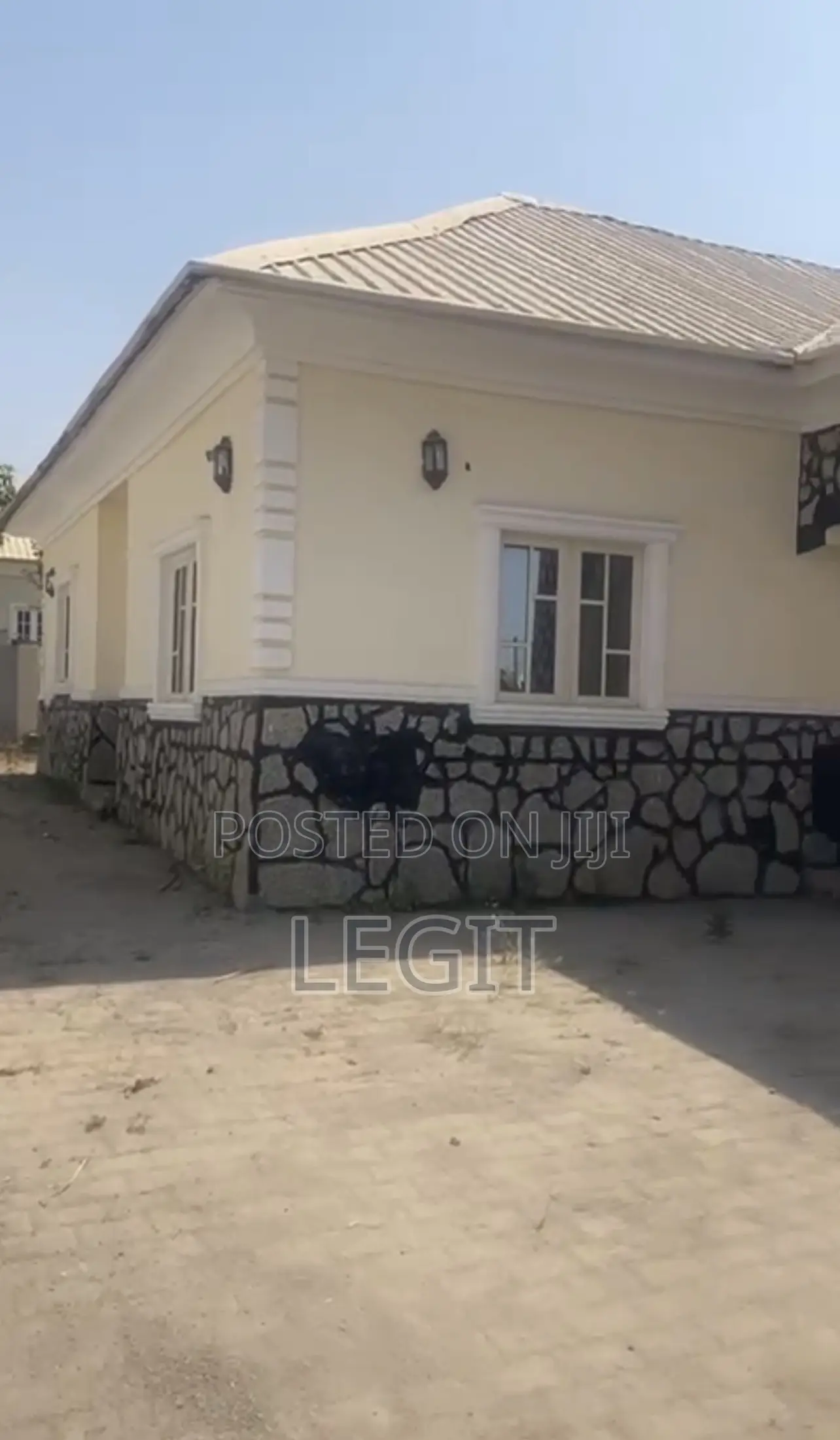 3bdrm Bungalow in Lugbe District for sale in Lugbe District