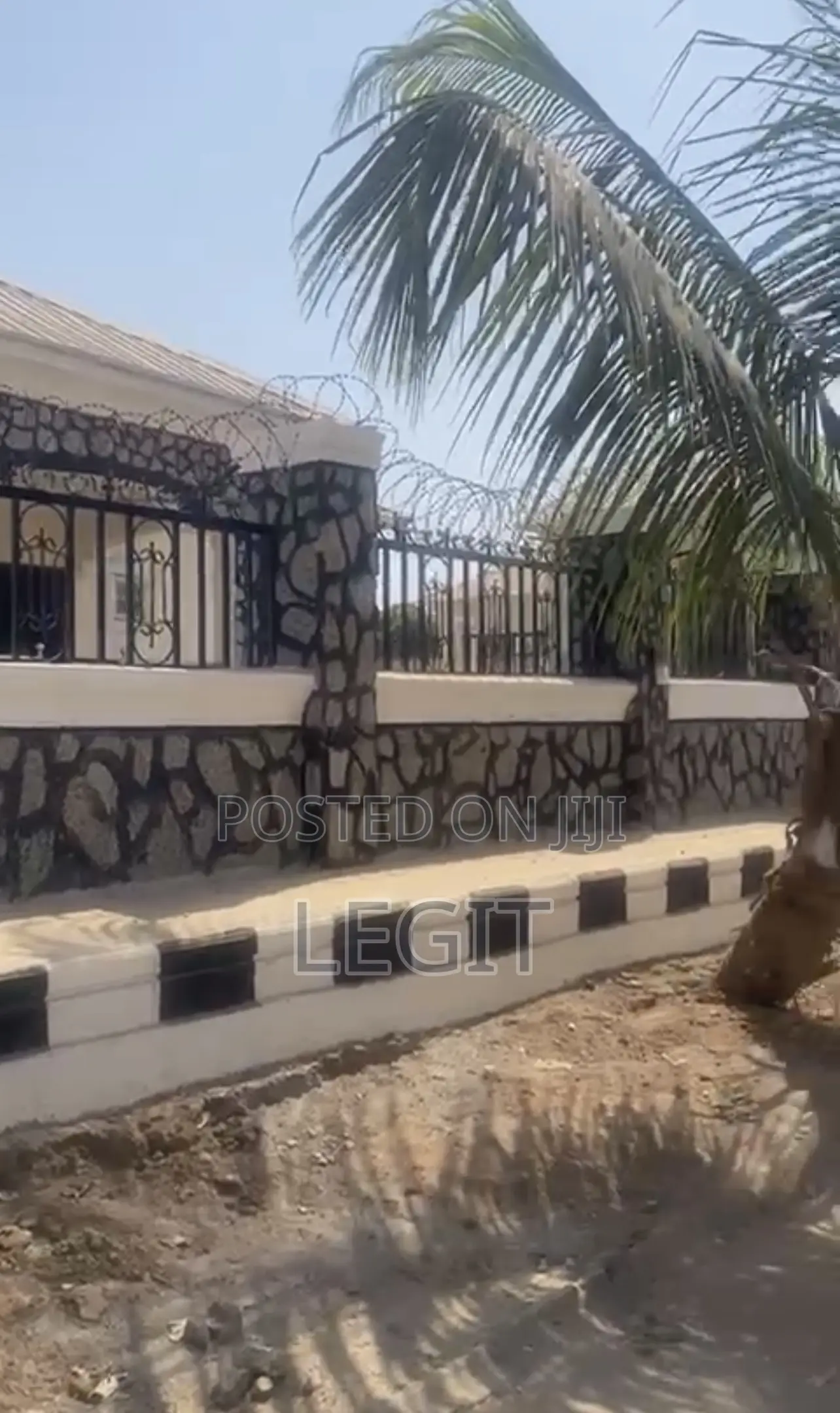 3bdrm Bungalow in Lugbe District for sale in Lugbe District