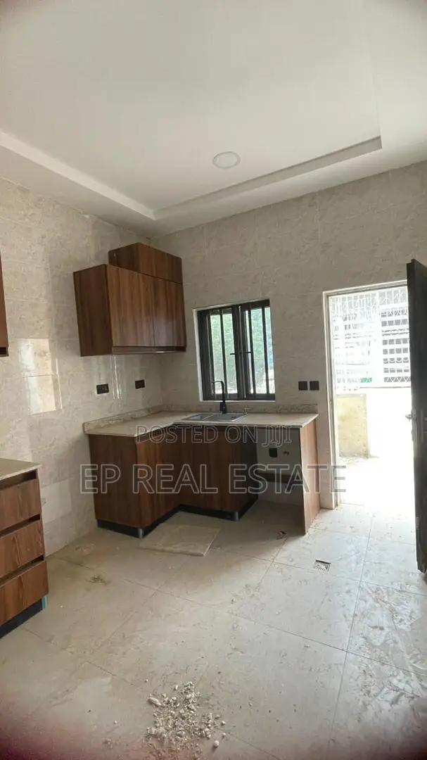 3bdrm Duplex in Apo Resettlement for rent in Apo Resettlement