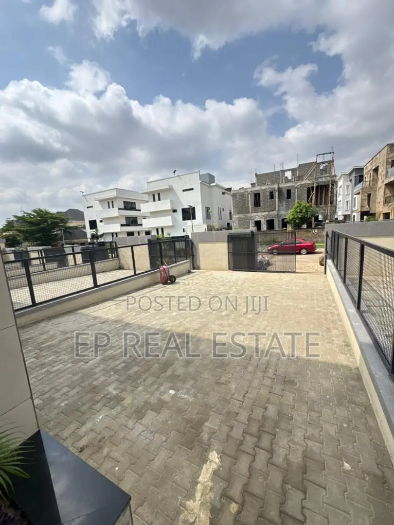 5bdrm Duplex in Katampe Extension for sale in Katampe Extension