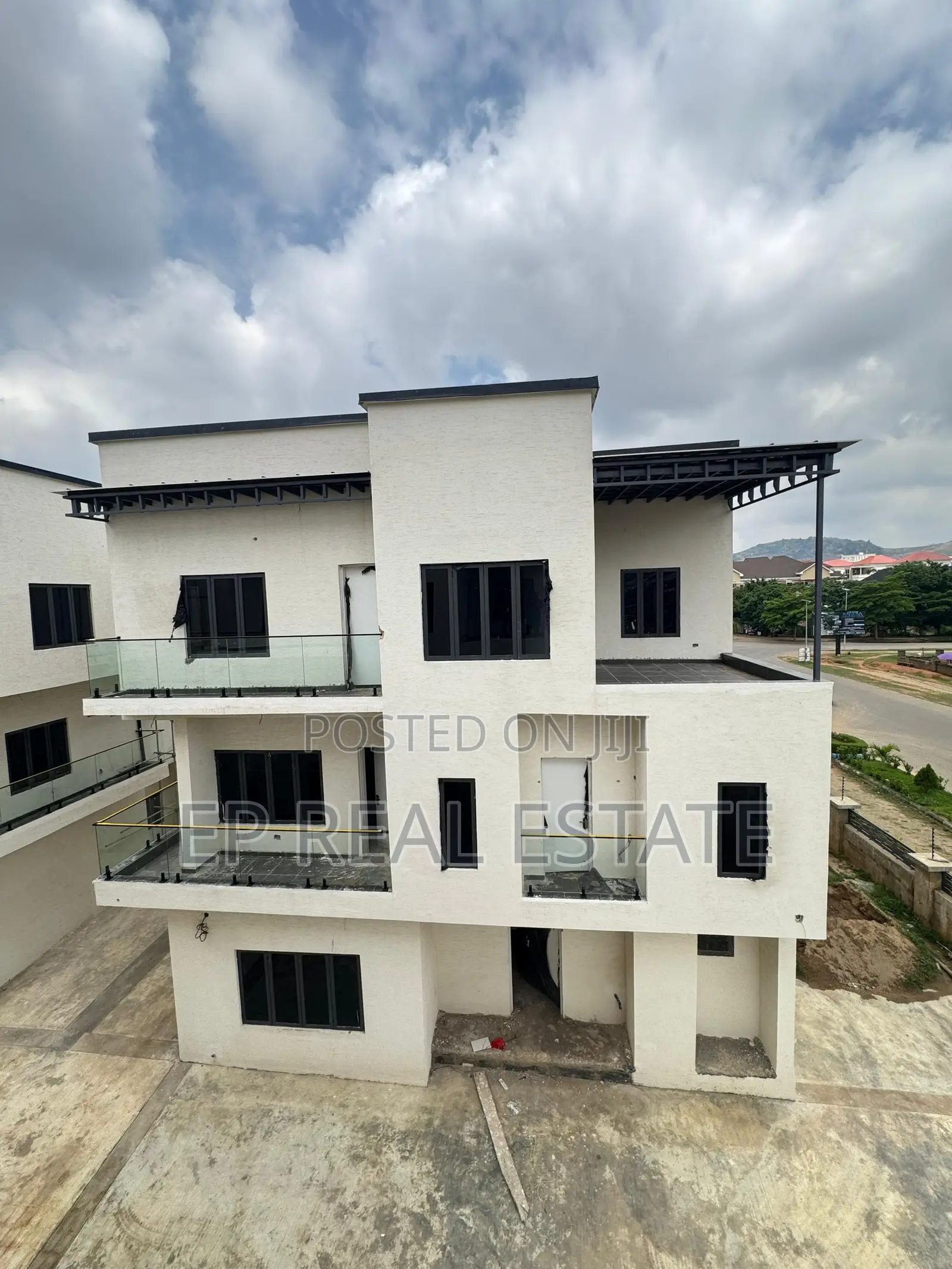5bdrm Duplex in Katampe Extension for sale in Katampe Extension