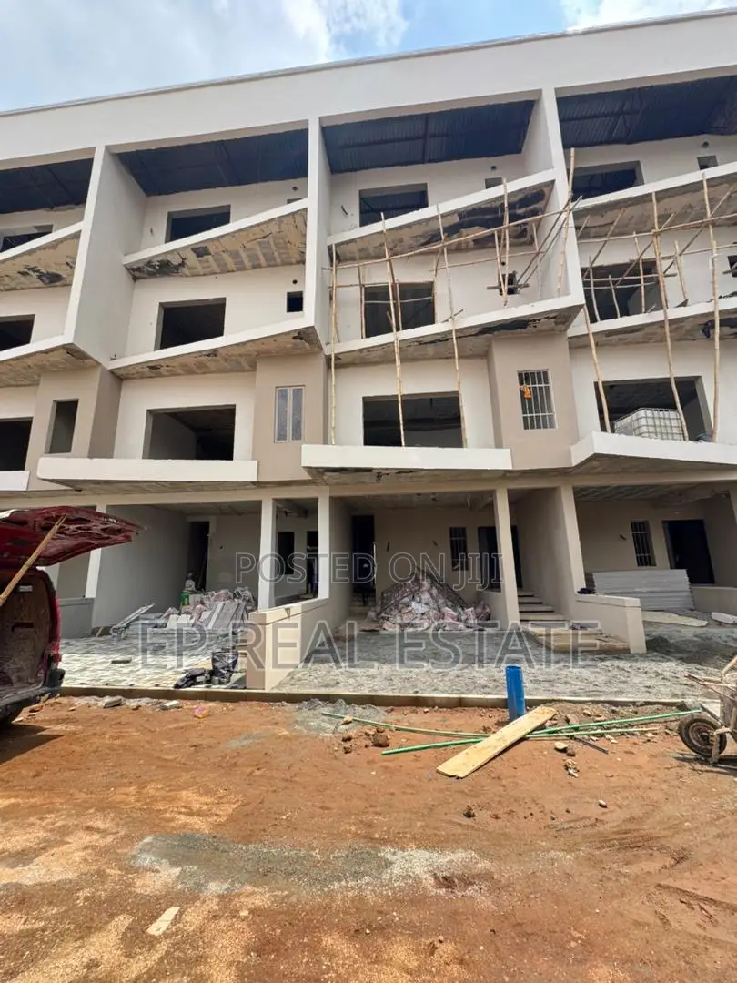 5bdrm Duplex in Katampe Extension for sale in Katampe Extension