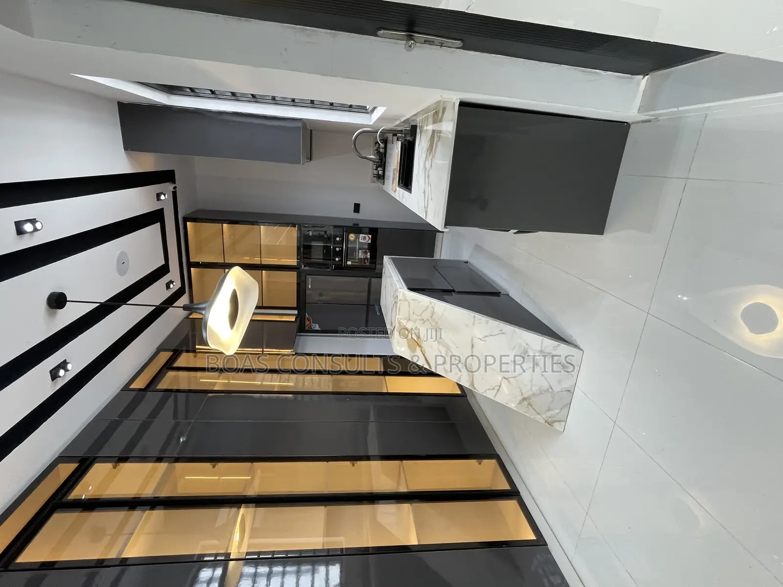 4bdrm Duplex in Ikota for sale in Ikota