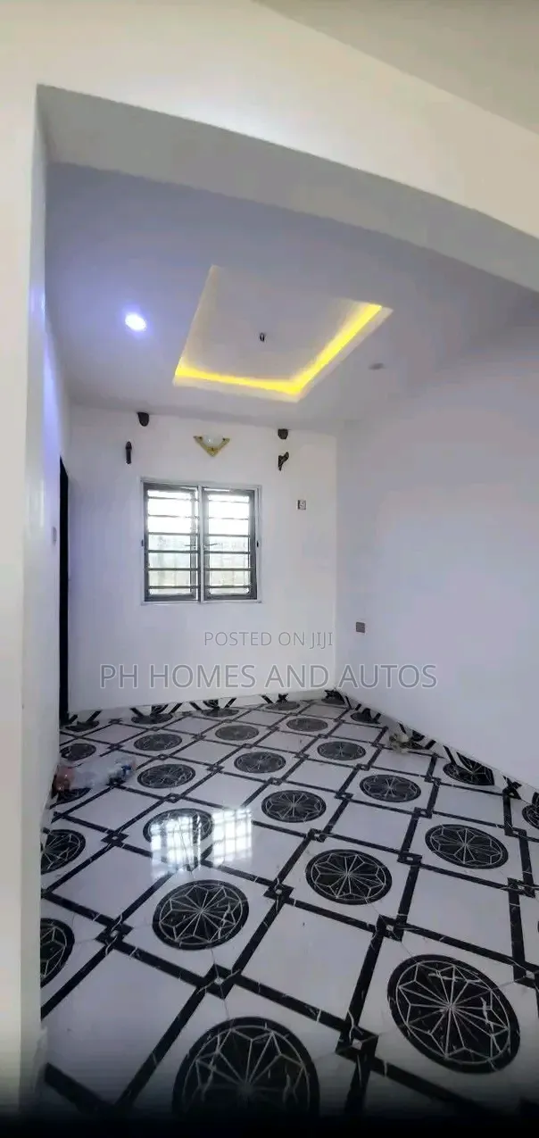 2bdrm Apartment in Peter Odili Road, Trans Amadi for rent in Trans Amadi