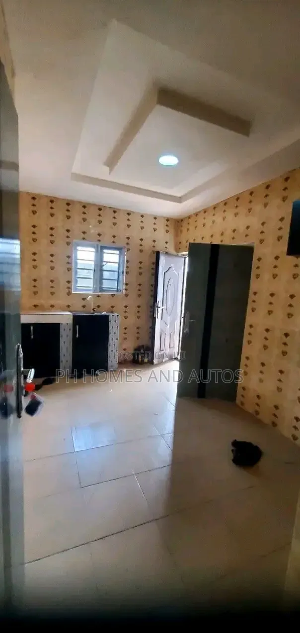 2bdrm Apartment in Peter Odili Road, Trans Amadi for rent in Trans Amadi