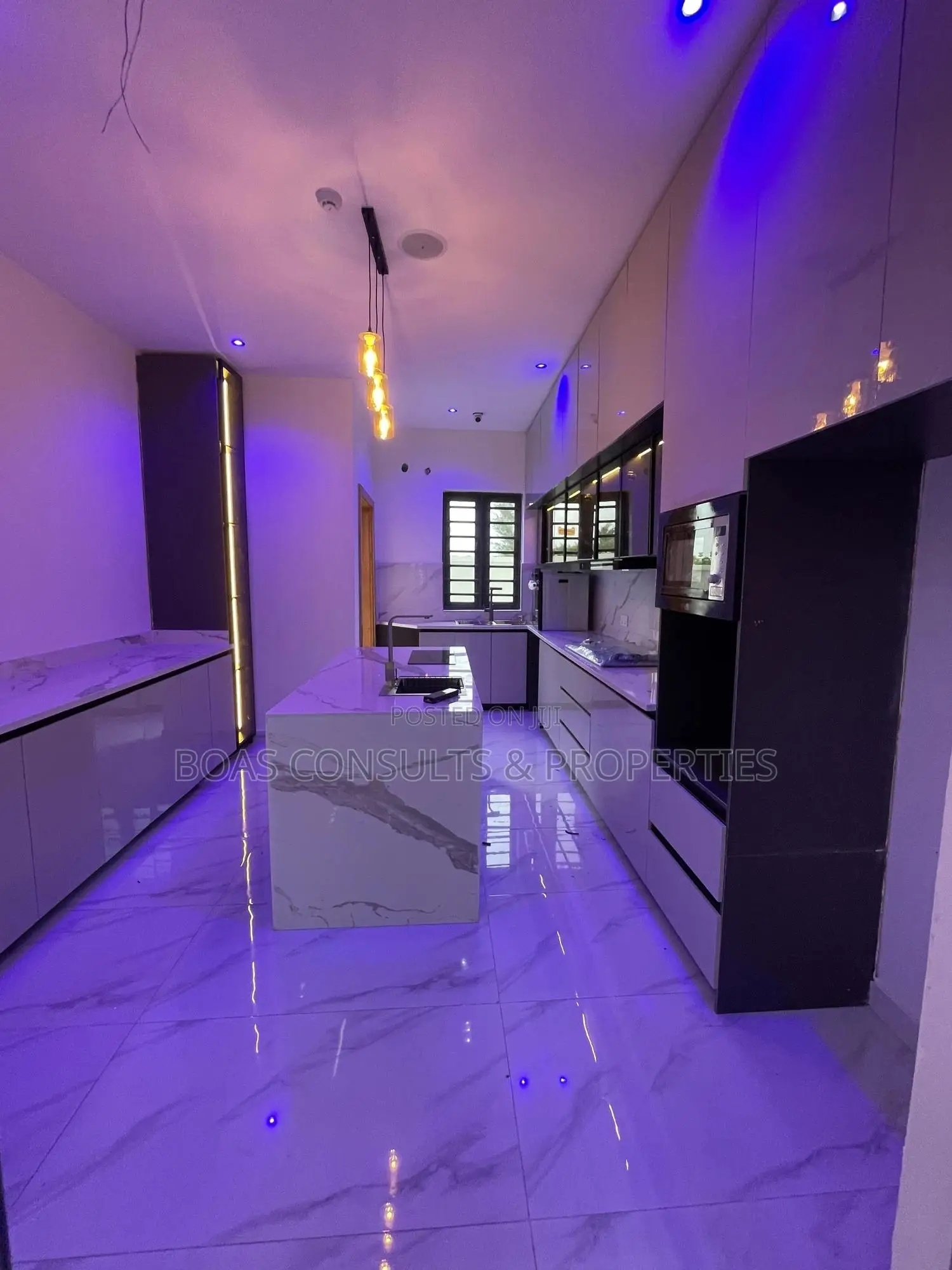 4bdrm Duplex in Ikota for sale in Ikota