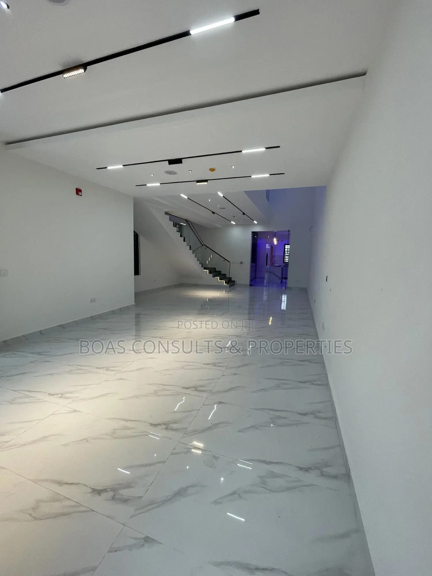 4bdrm Duplex in Ikota for sale in Ikota