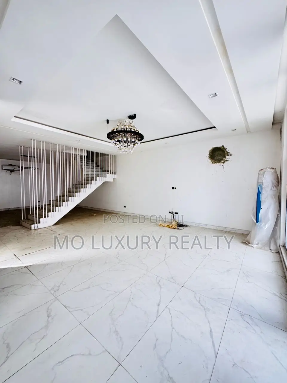 3bdrm Apartment in Osapa london for rent in Osapa london