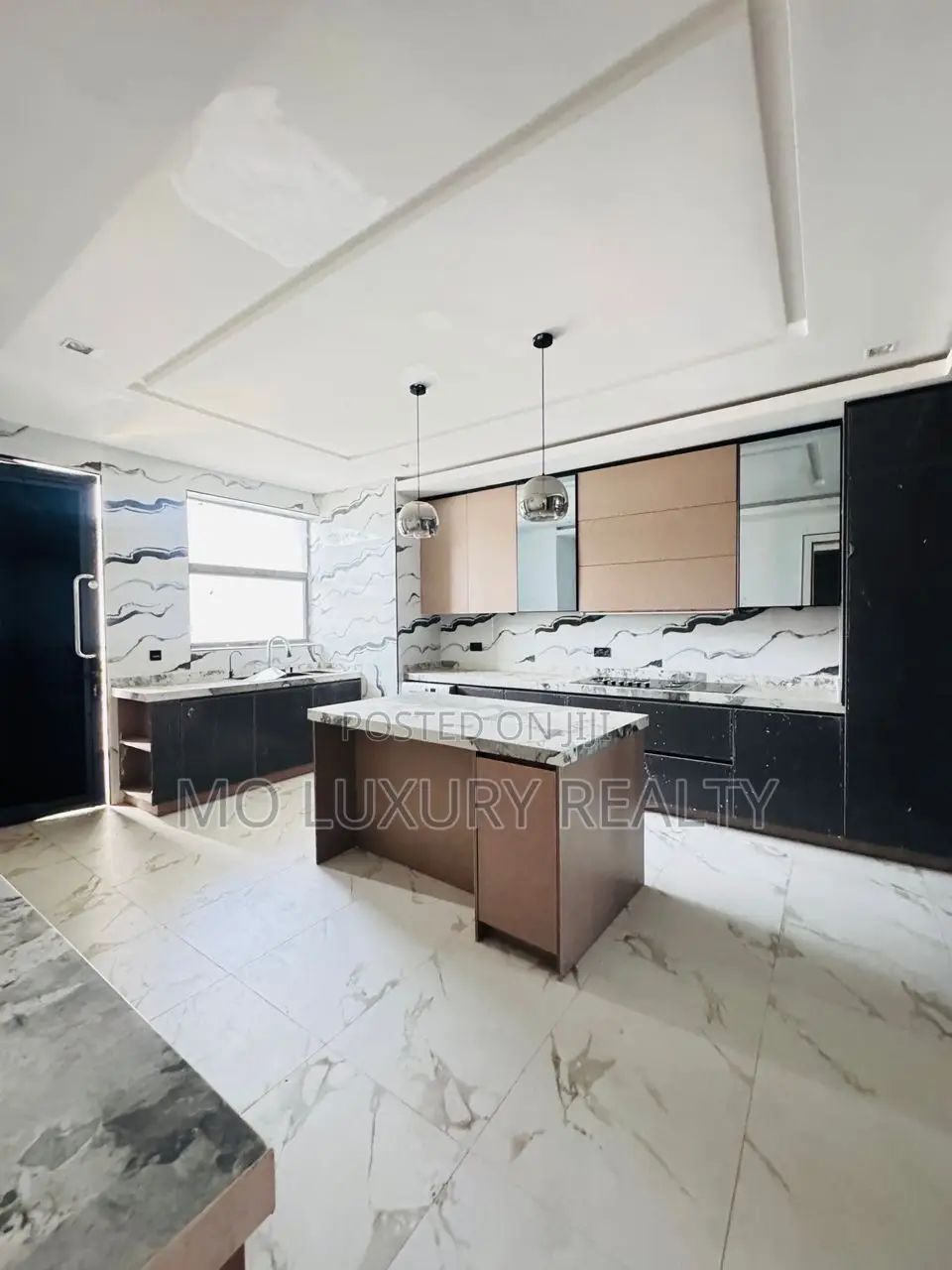 3bdrm Apartment in Osapa london for rent in Osapa london