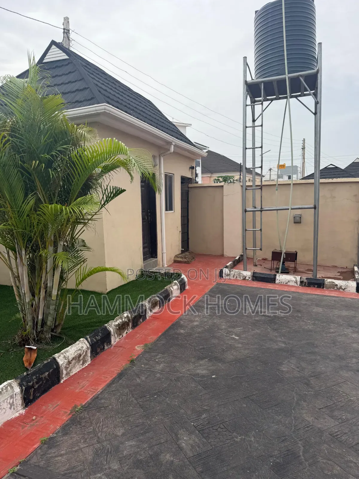4bdrm Bungalow in Kolapo Ishola Gra, Akobo for rent in Akobo
