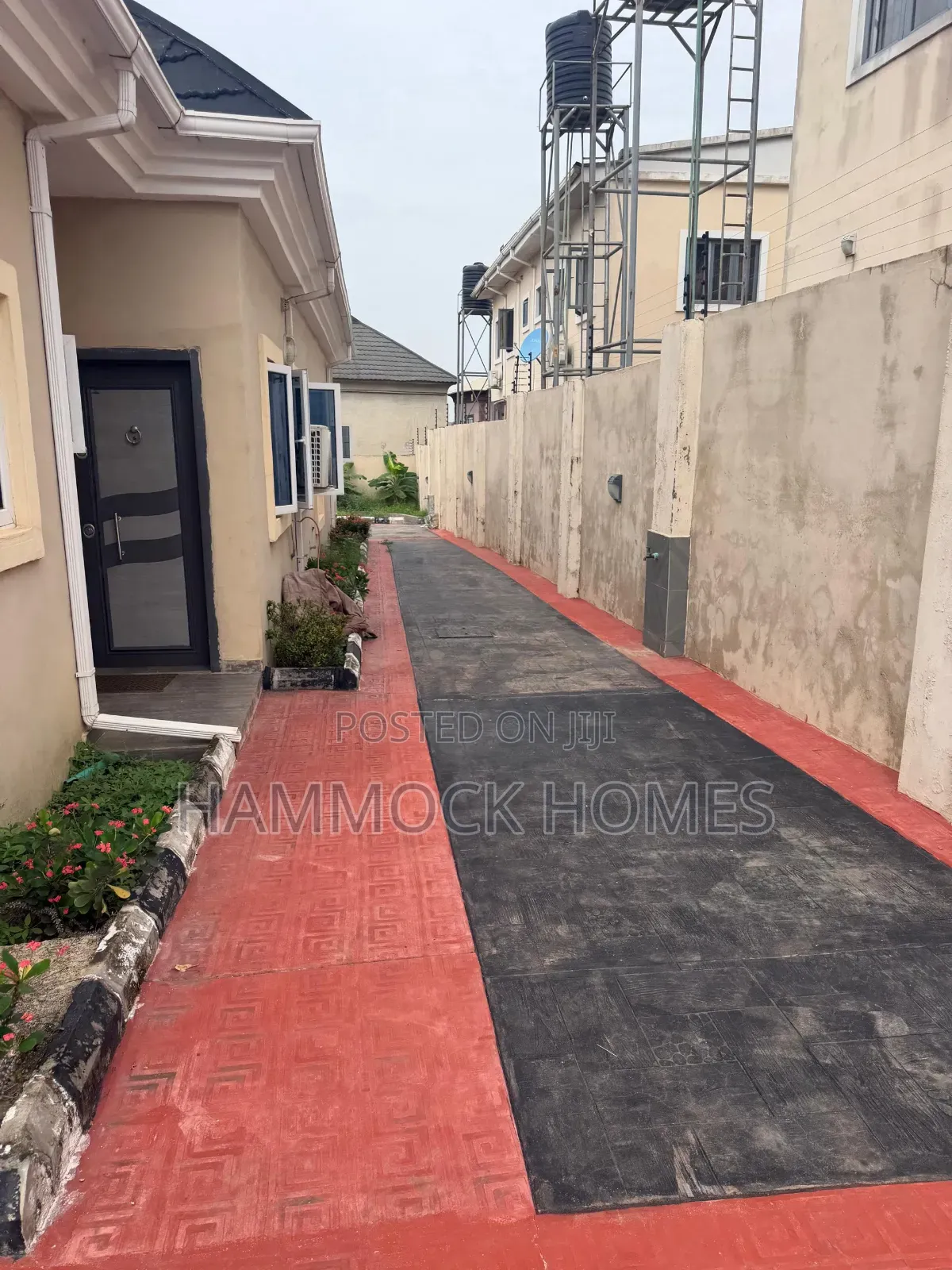4bdrm Bungalow in Kolapo Ishola Gra, Akobo for rent in Akobo