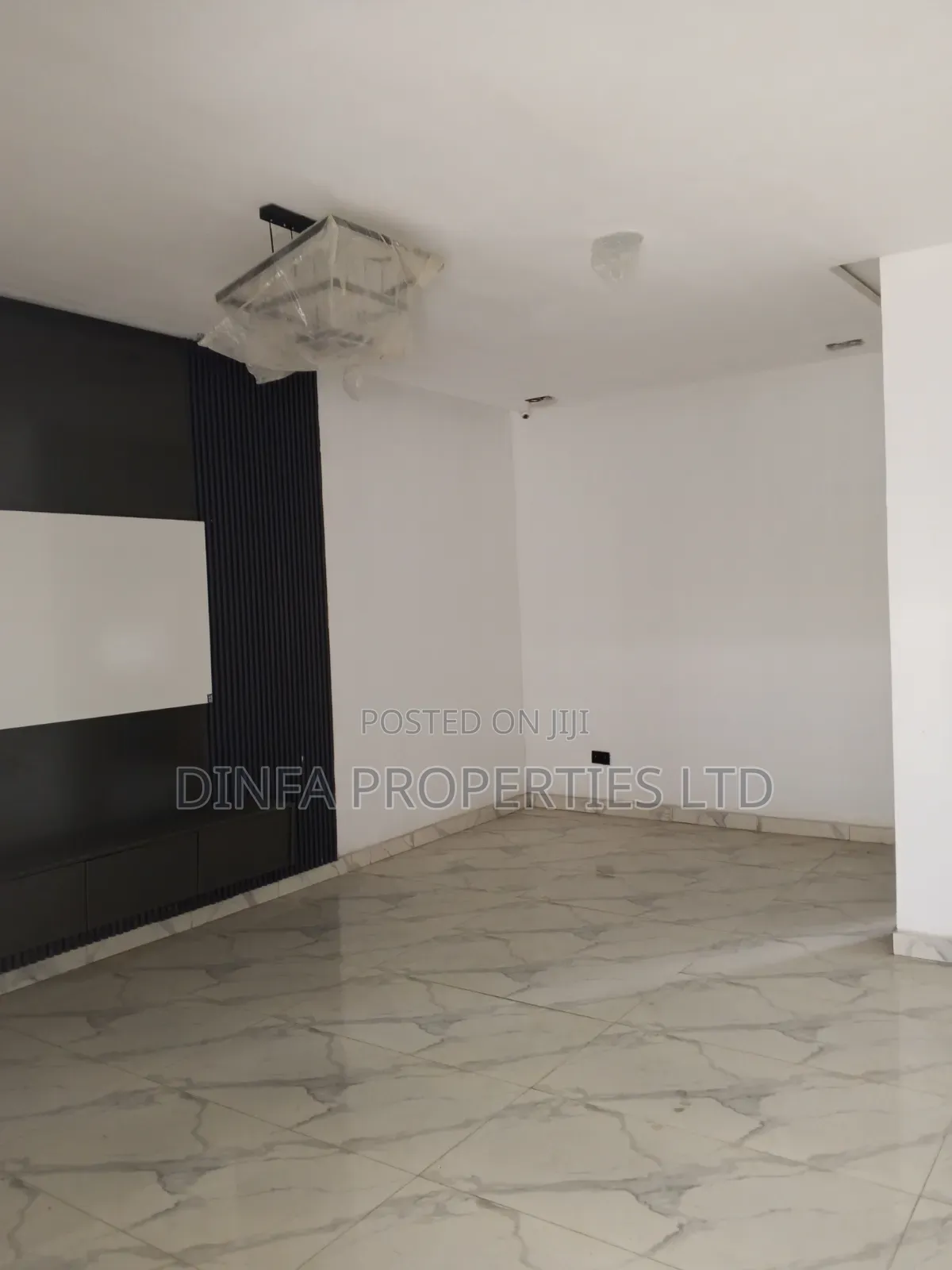 3bdrm Duplex in Ikota for sale in Ikota