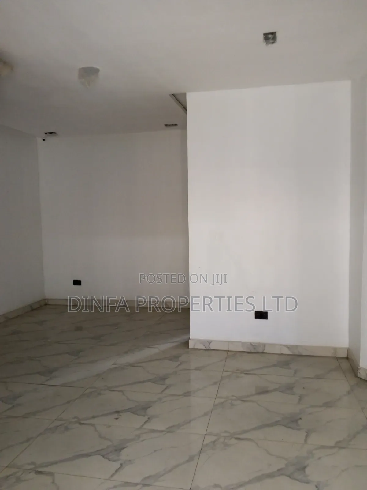 3bdrm Duplex in Ikota for sale in Ikota