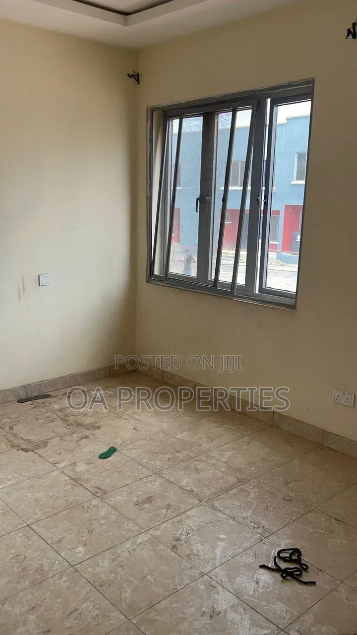 3bdrm Block of Flats in Rotimi Williams, Ibadan for rent in Ibadan