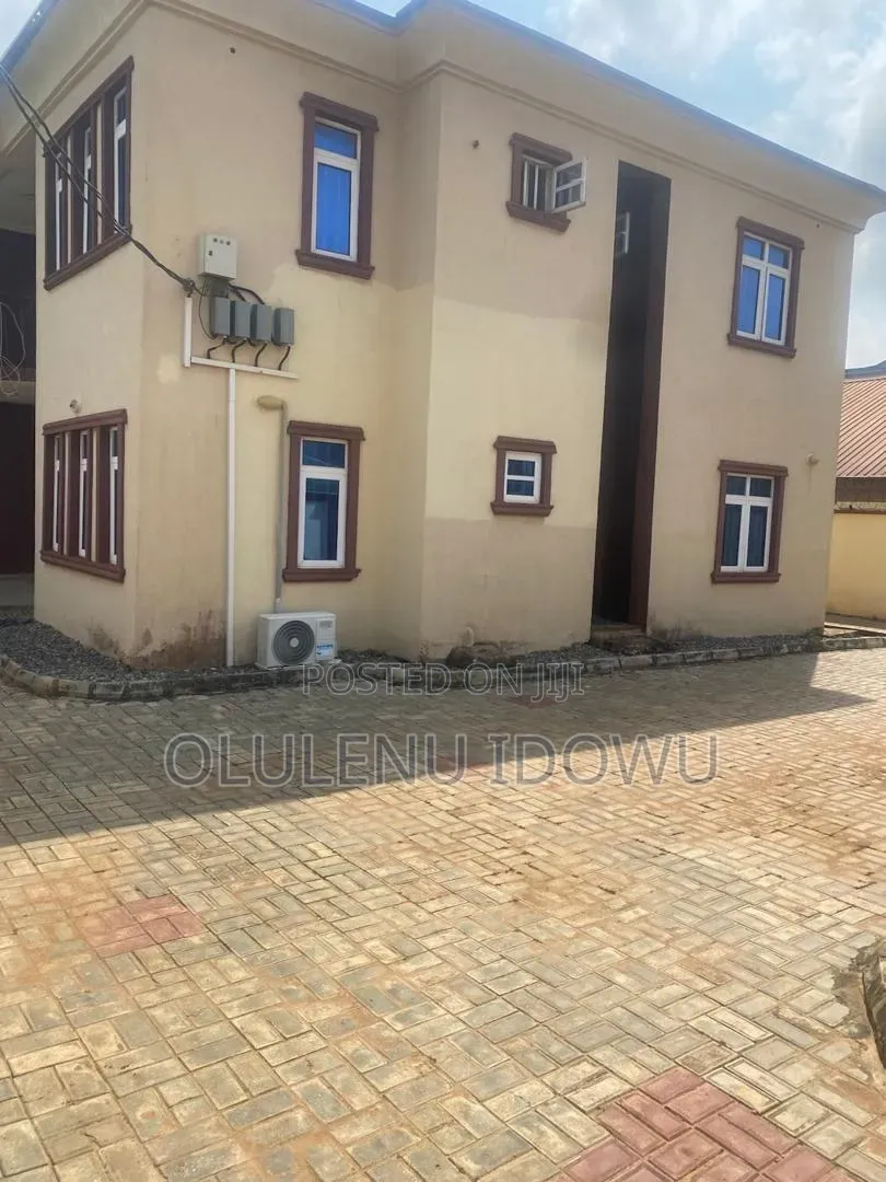 Furnished 3bdrm Block of Flats in Abiola Farm Estate, Ayobo for sale in Ayobo