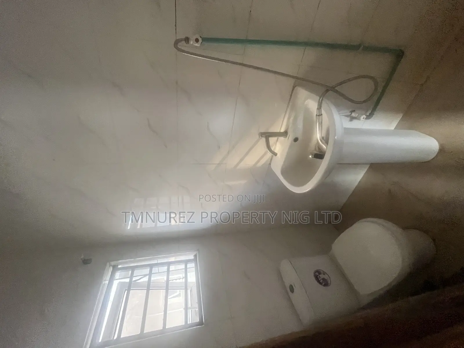 5bdrm Duplex in Ikota Estate for rent in Ikota