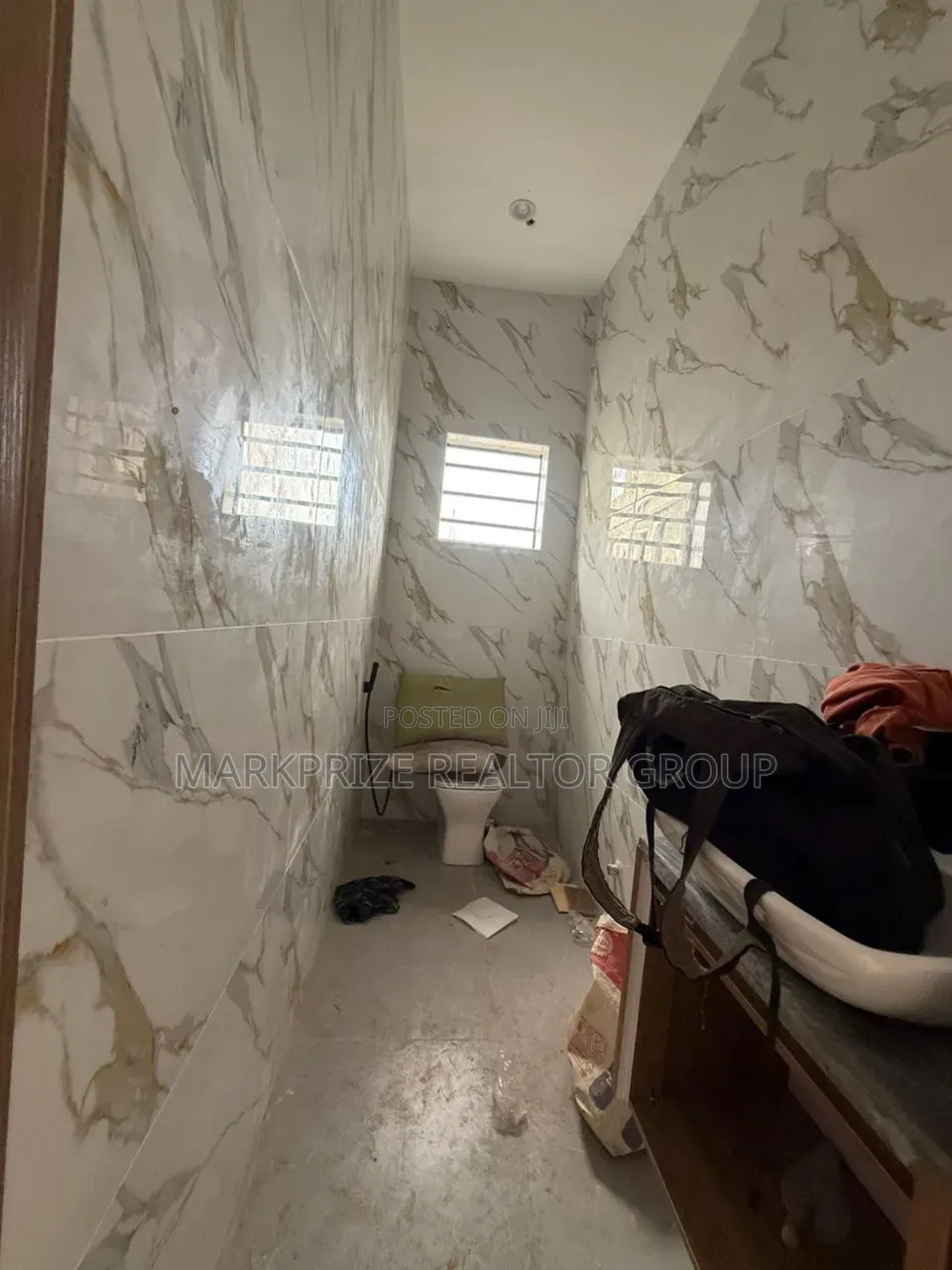 4bdrm Duplex in Ogudu Gra Lagos for sale in Ogudu GRA