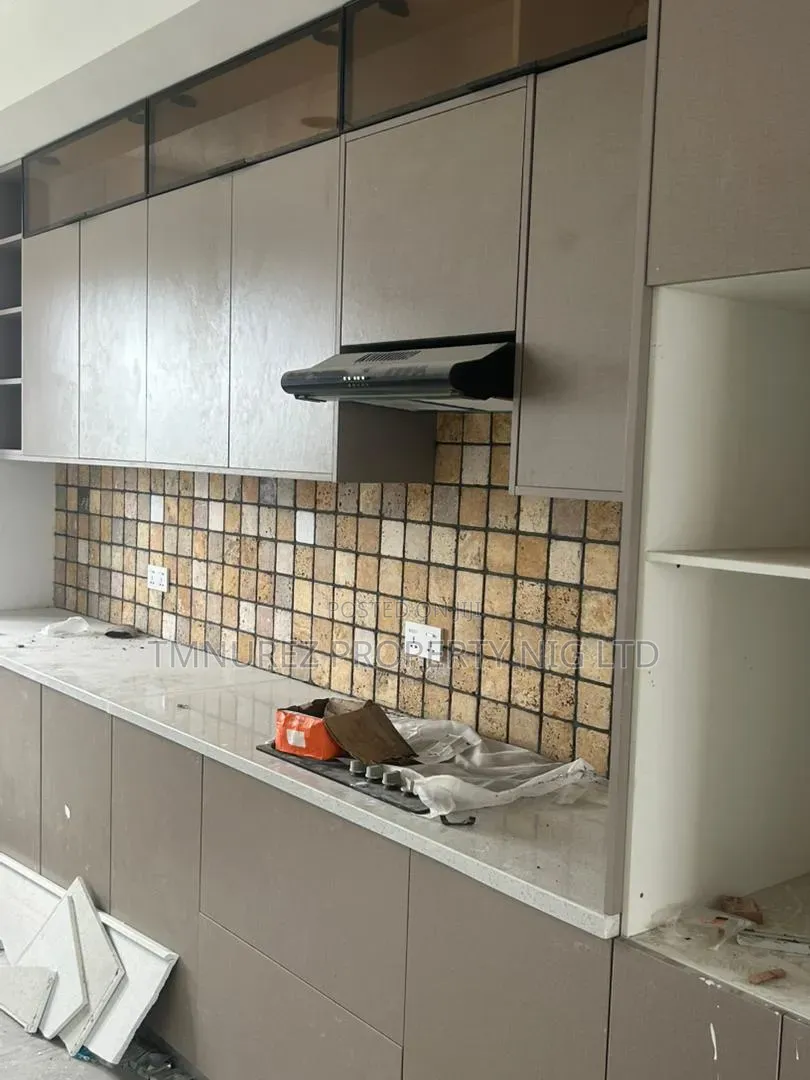 3bdrm Apartment in Lekki Phase 1 for rent in Lekki Phase 1
