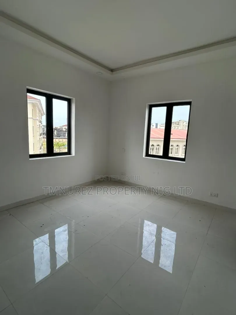 3bdrm Apartment in Lekki Phase 1 for rent in Lekki Phase 1