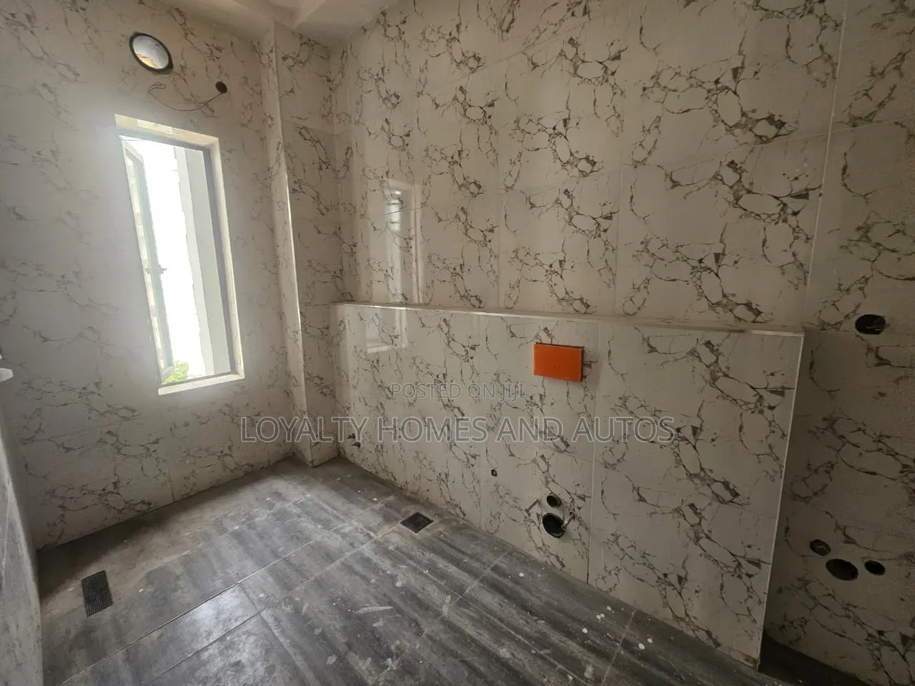 4bdrm Duplex in Parkview Estate for sale in Parkview Estate