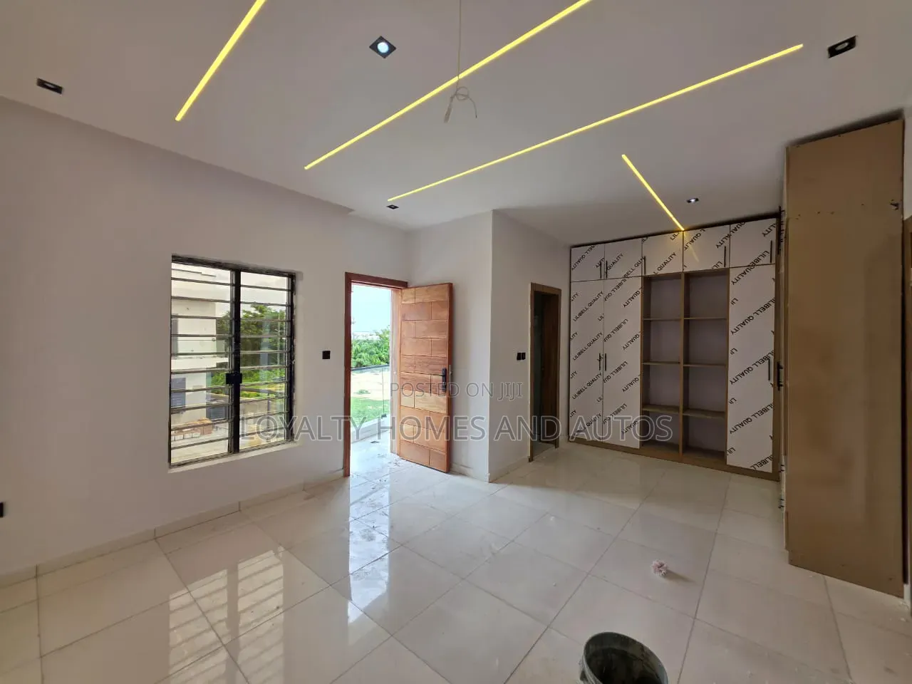 5bdrm Duplex in Adeniyi Jones for sale in Adeniyi Jones