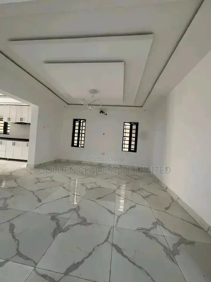 4bdrm Duplex in Oluyole for sale in Oluyole