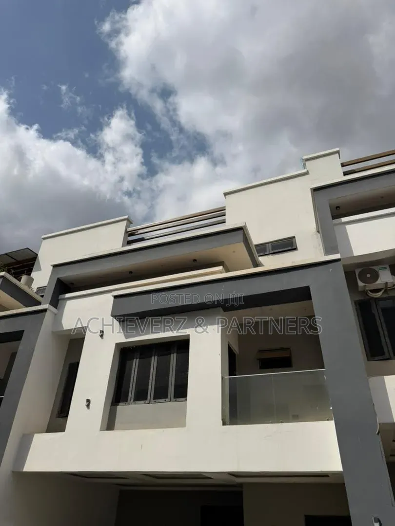 4bdrm Duplex in Wuye for sale in Wuye