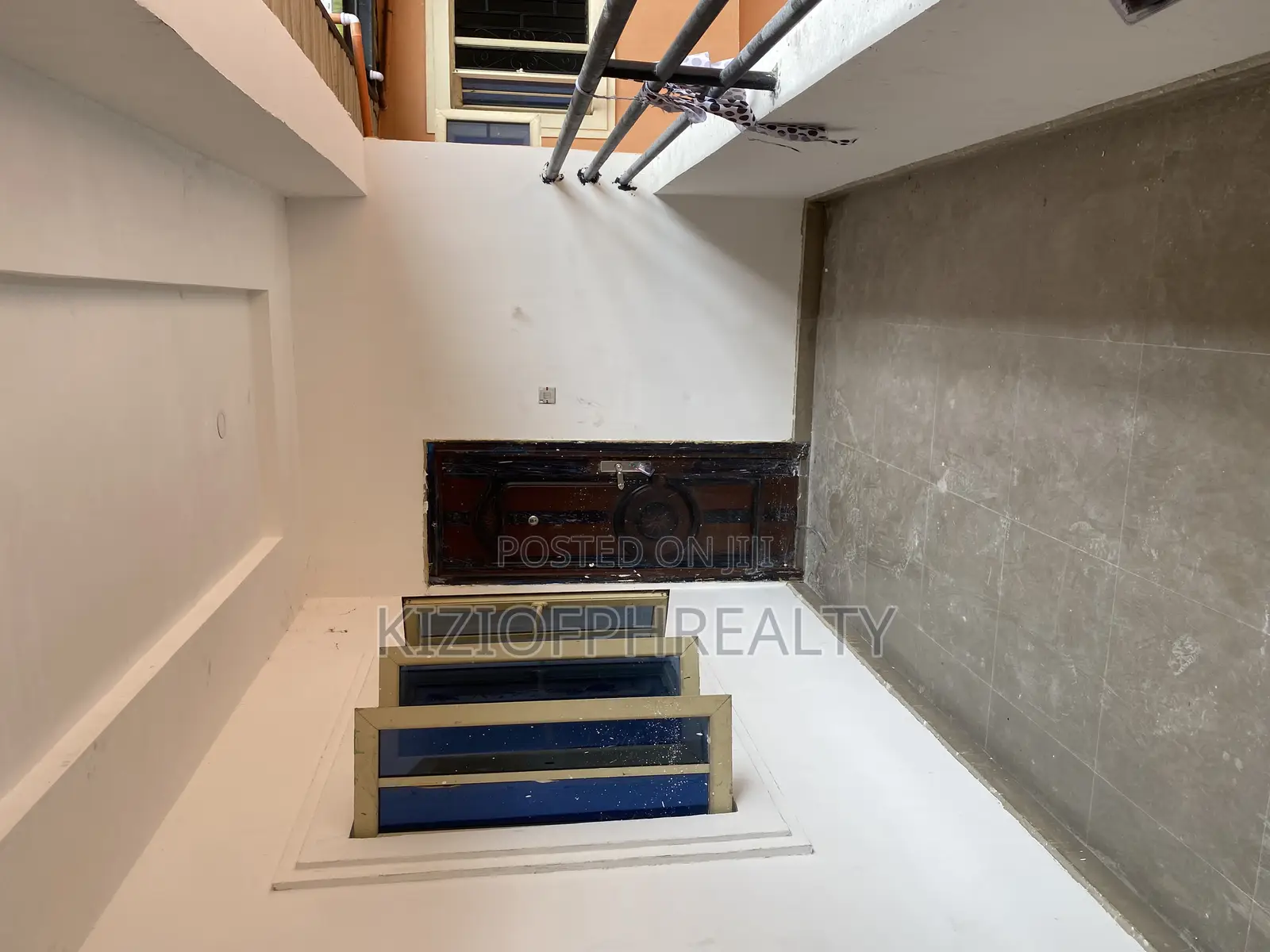 Furnished 2bdrm Block of Flats in Mandela Estate, Obio-Akpor for rent in Obio-Akpor