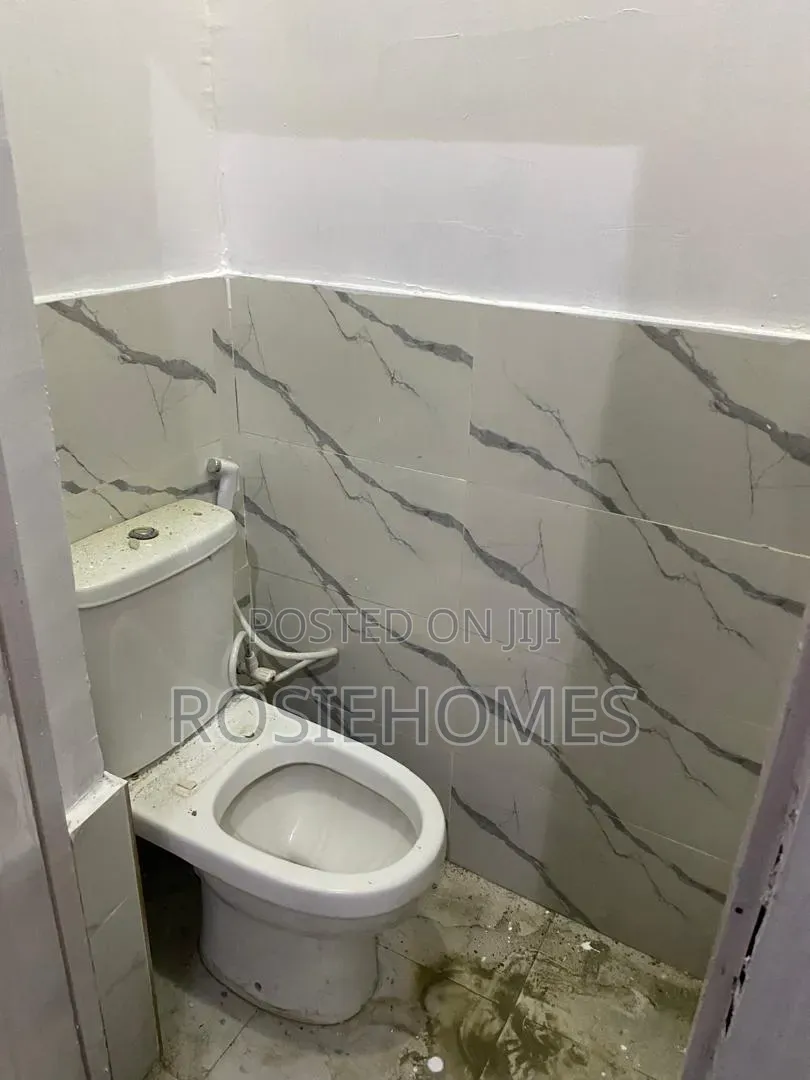 1bdrm Block of Flats in Thomas Estate for rent in Thomas Estate