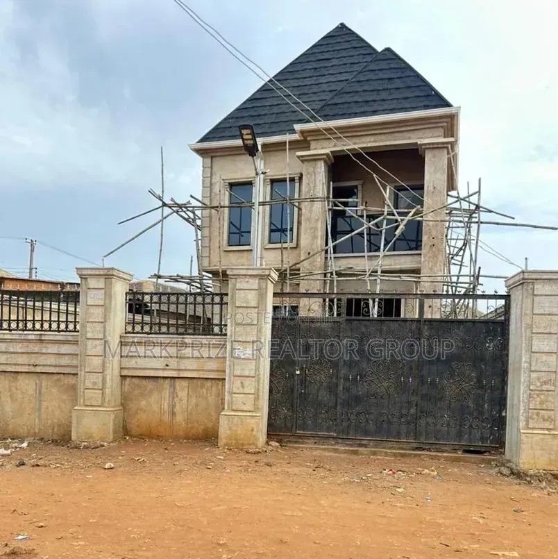 3bdrm Duplex in Igando Lagos for sale in Igando / Ikotun/Igando