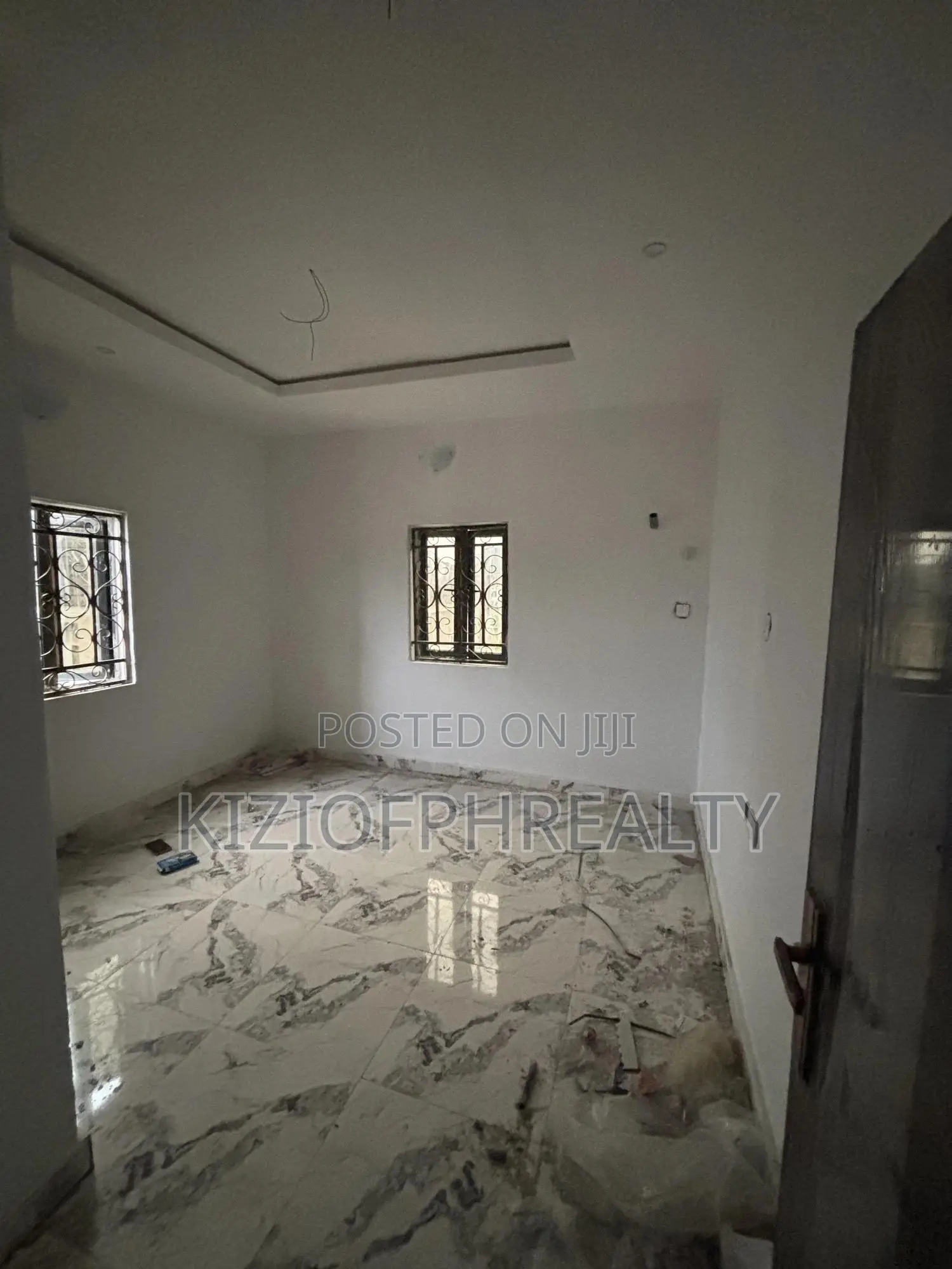 Furnished 1bdrm Block of Flats in Sars Road, Obio-Akpor for rent in Obio-Akpor