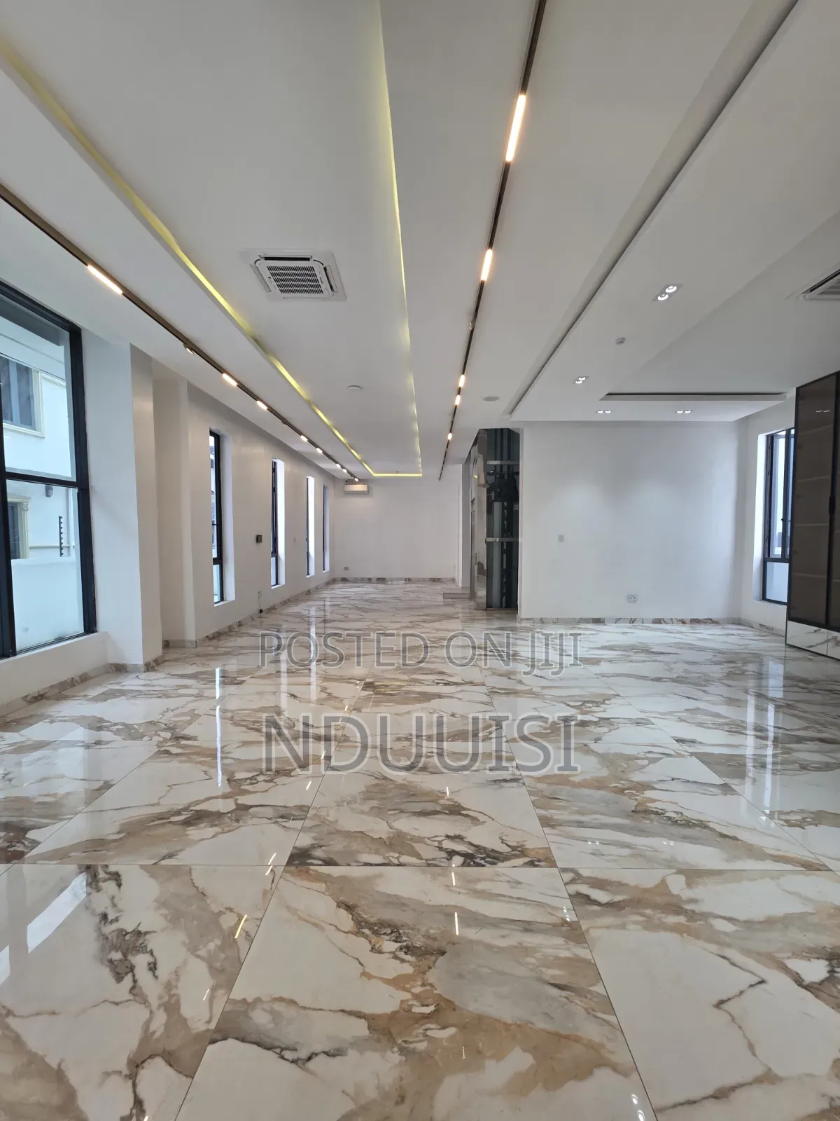 5bdrm Duplex in Pinnock Beach Estate, Osapa london for sale in Osapa london