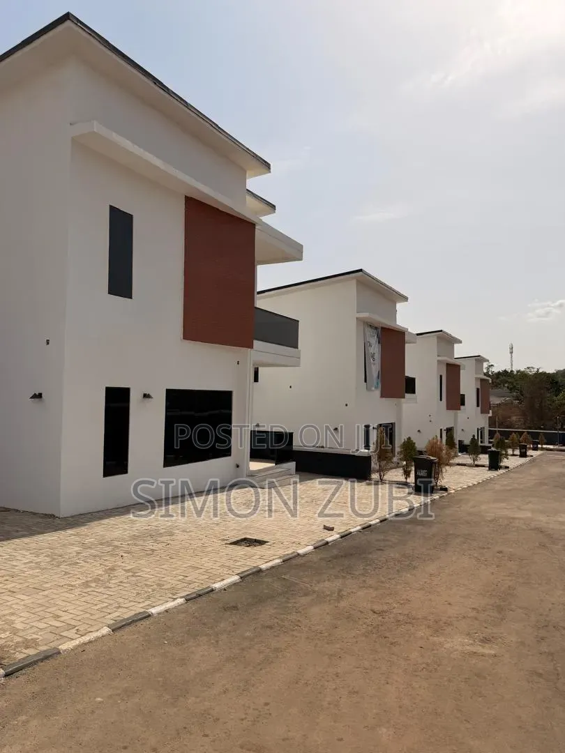 4bdrm Duplex in Off Suncity, Kaura for sale in Kaura