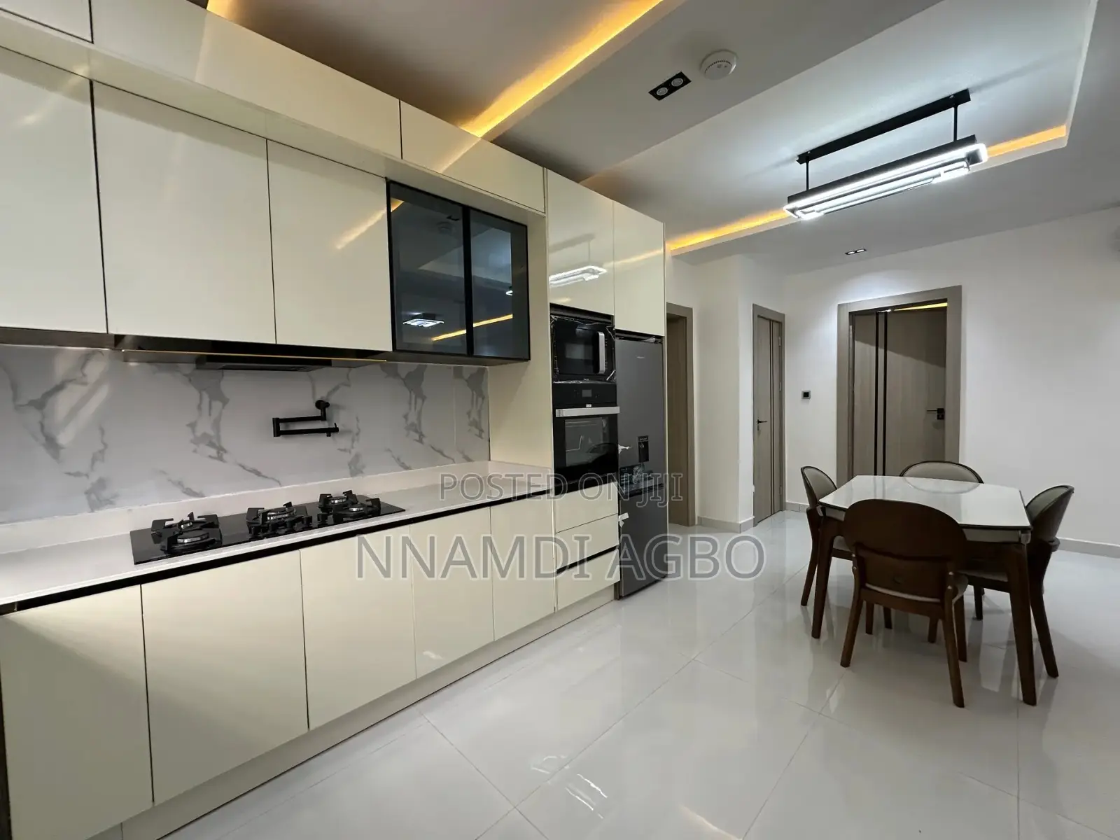 Furnished 3bdrm Apartment in Lekki Phase 1 for sale in Lekki Phase 1