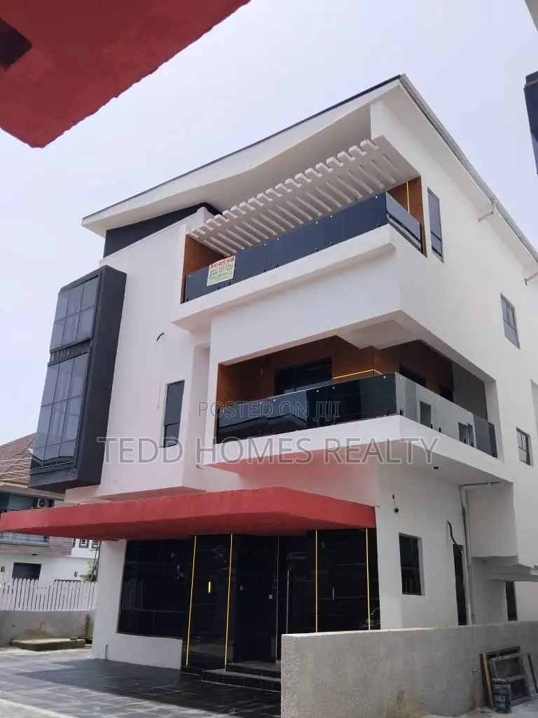 5bdrm Duplex in Ologolo for rent in Ologolo