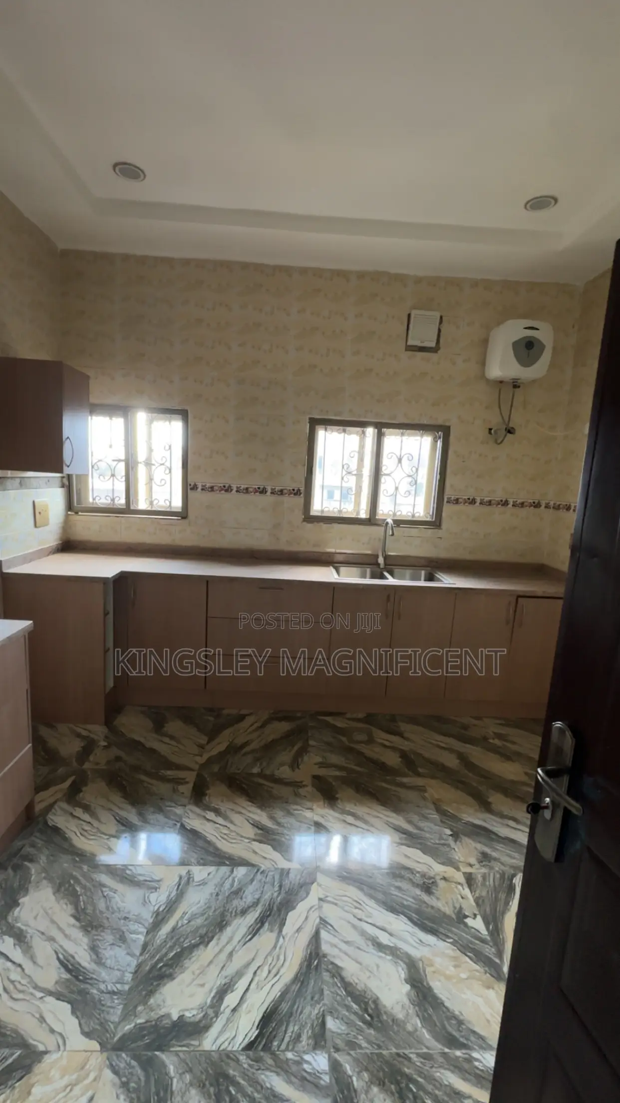 3bdrm Block of Flats in Mabushi District for rent in Mabushi
