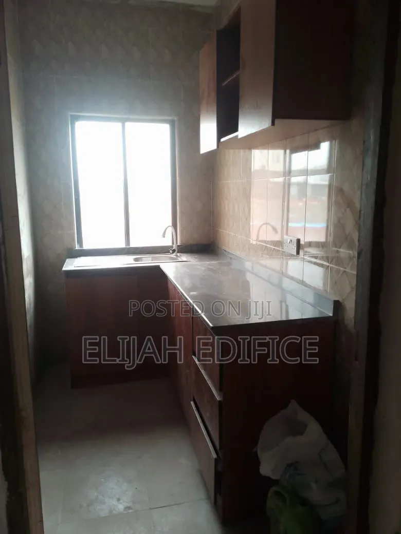 Furnished 3bdrm Block of Flats in Ibikunle, Mile 12 for rent in Mile 12