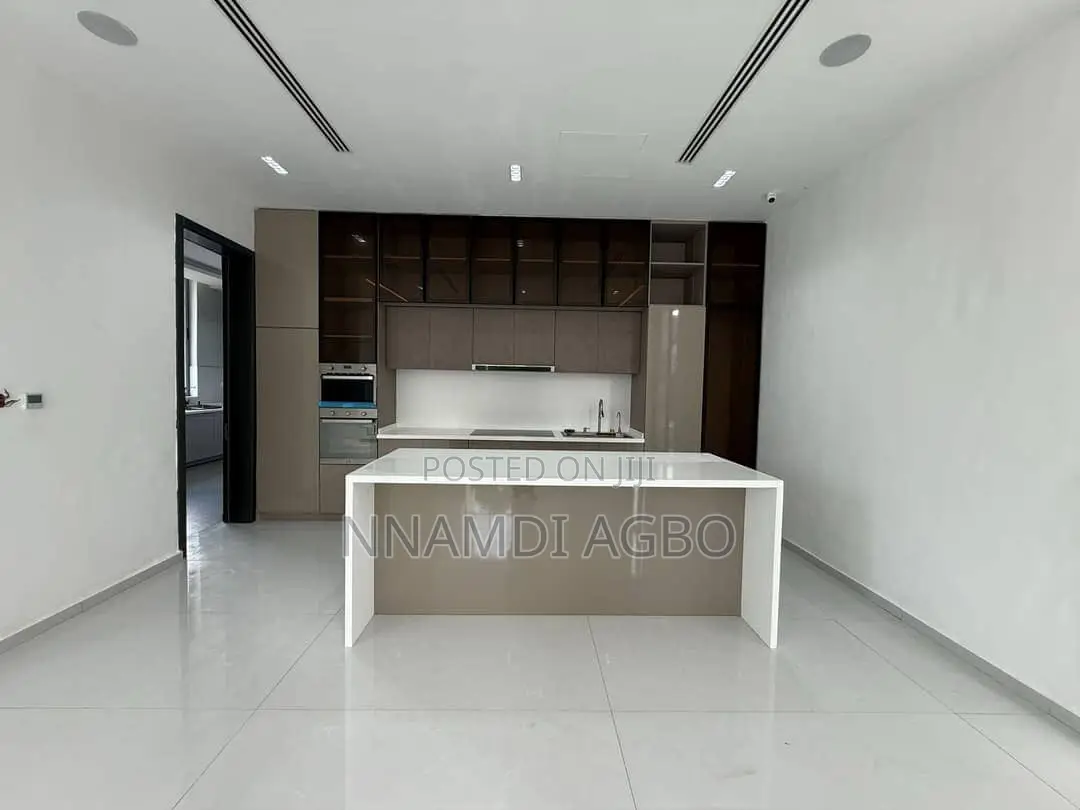 5bdrm Duplex in Parkview Estate for sale in Parkview Estate