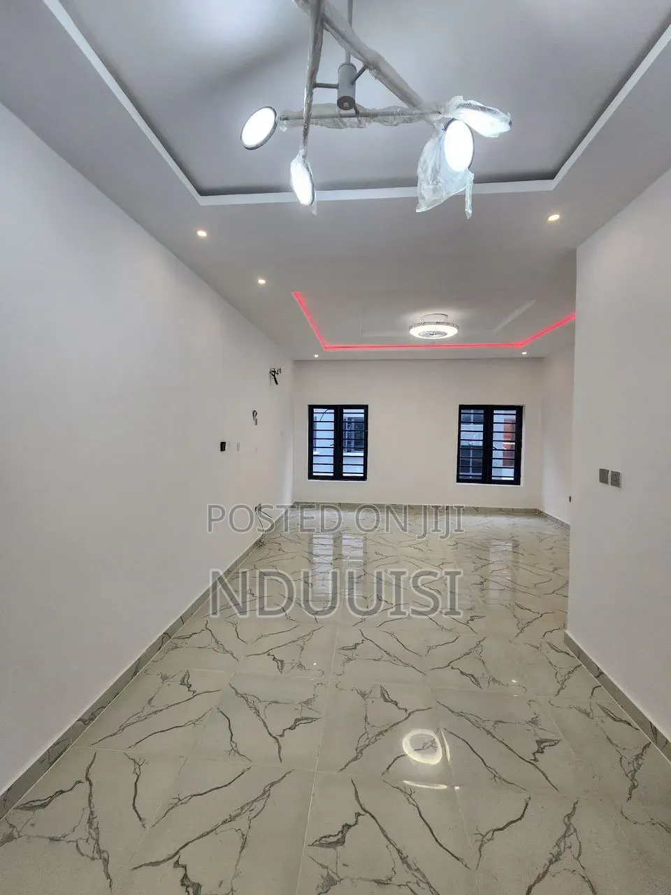 4bdrm Townhouse / Terrace in Off Palace Road, Victoria Island Extension in Victoria Island Extension