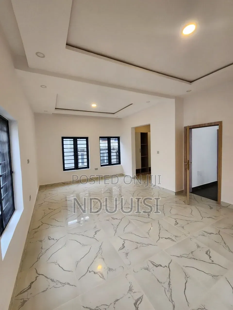 4bdrm Townhouse / Terrace in Off Palace Road, Victoria Island Extension in Victoria Island Extension