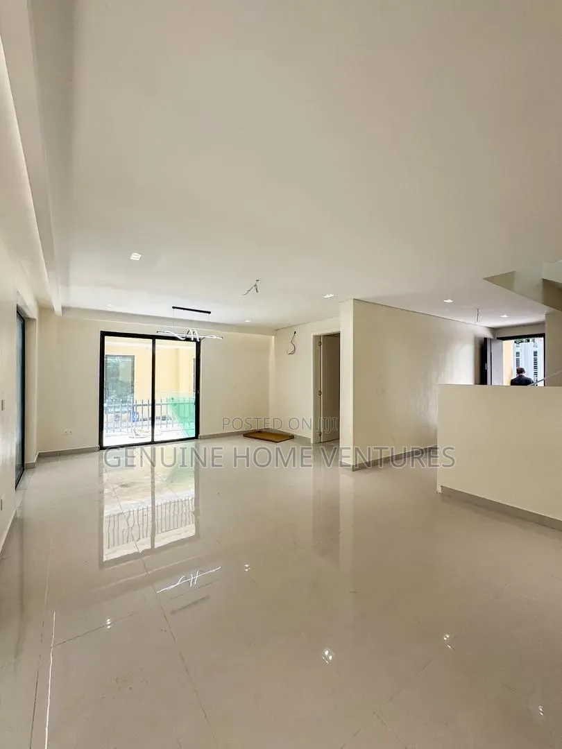 5bdrm Duplex in Parkview Estate for rent in Parkview Estate