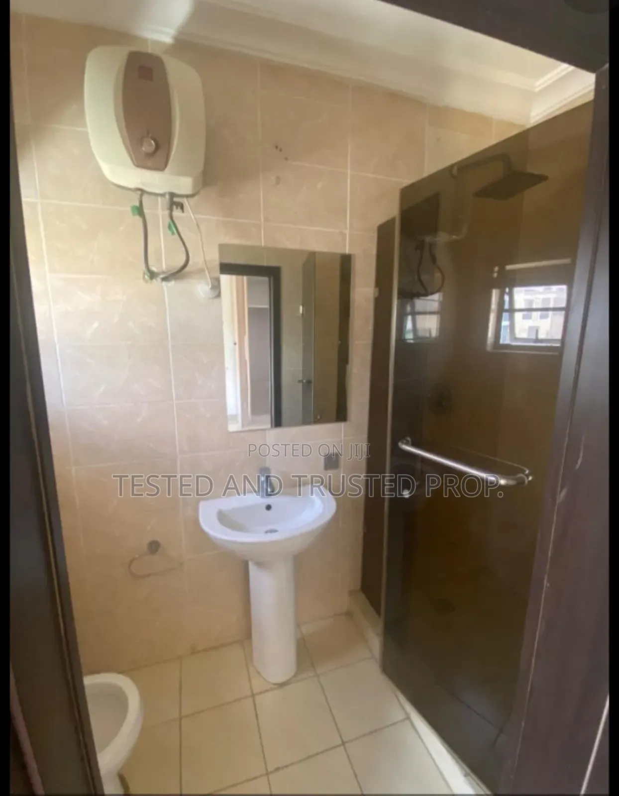 2bdrm Apartment in Chevron for rent in Chevron