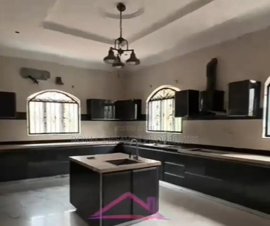 6bdrm Duplex in Trans Amadi for sale in Trans Amadi