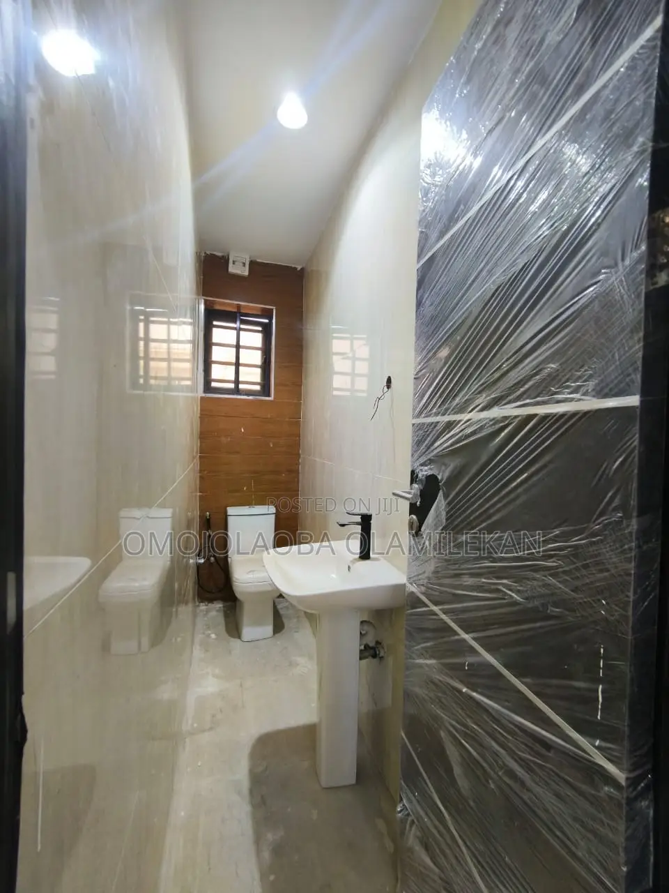4bdrm Duplex in Ologolo for rent in Ologolo