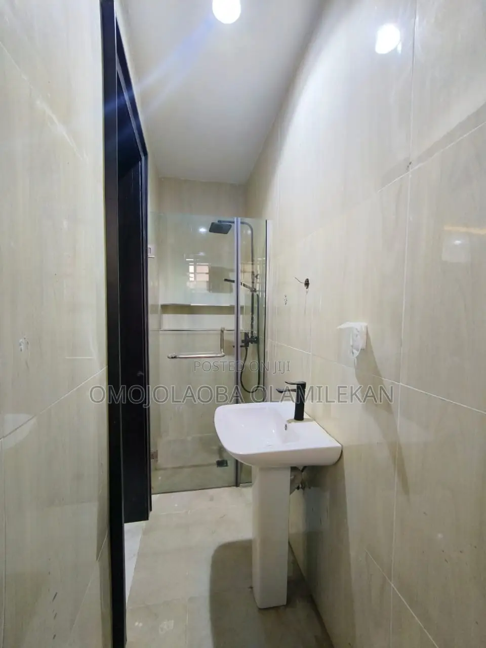 4bdrm Duplex in Ologolo for rent in Ologolo