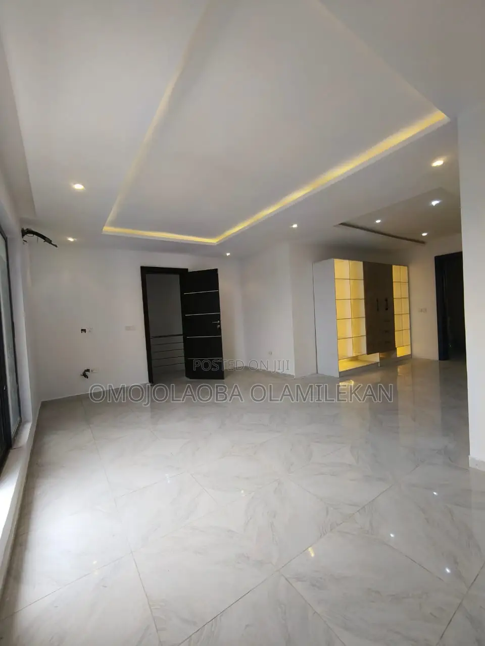 4bdrm Duplex in Ologolo for sale in Ologolo
