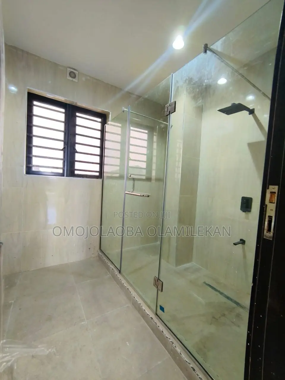 4bdrm Duplex in Ologolo for sale in Ologolo