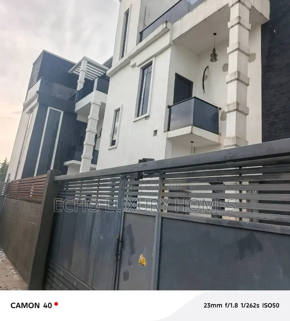 Furnished 6bdrm Penthouse in Blessing Estate, Ibeshe / Amuwo-Odofin in Ibeshe / Amuwo-Odofin