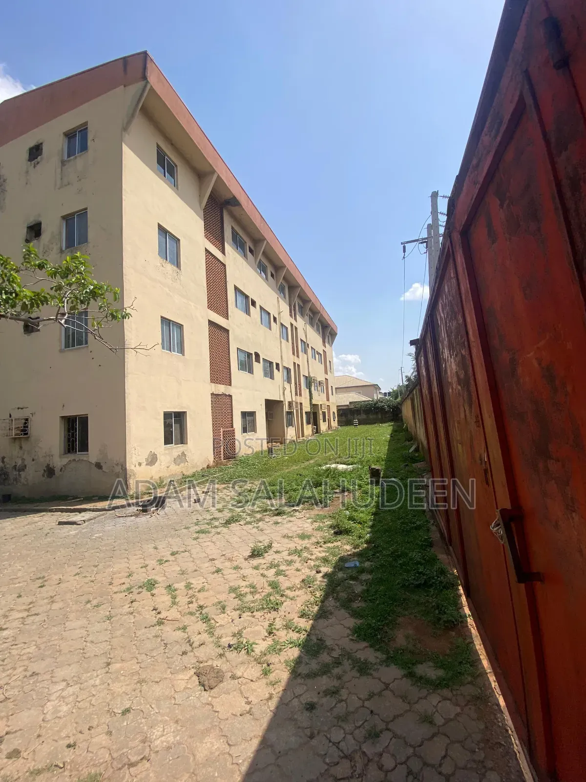 1 Hectare Commercial Plot Available for Sale in Jabi