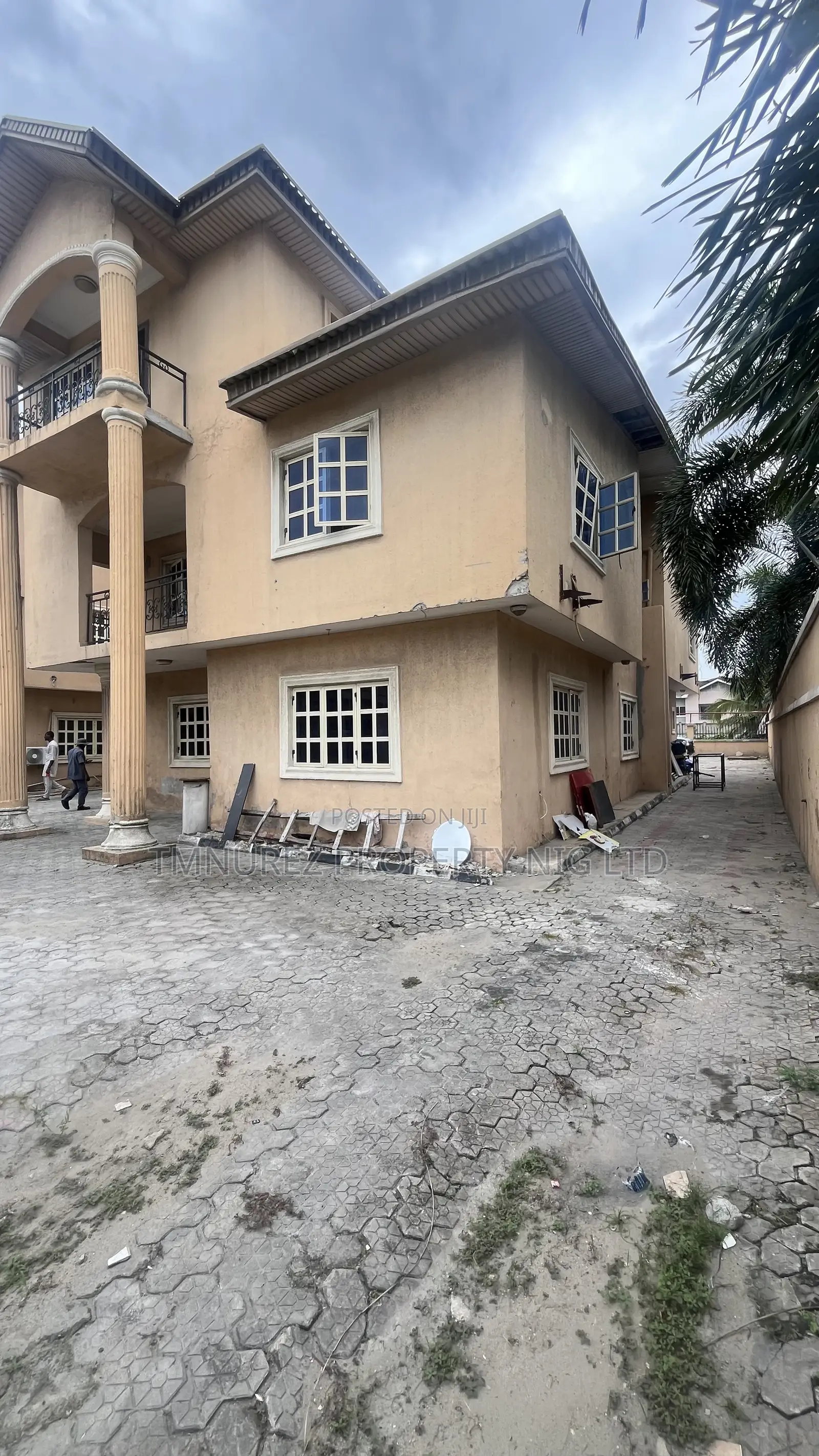Commercial Propt at Lekki 1 in Lekki Phase 1